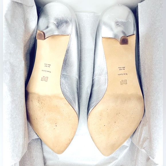 Diane Von Furstenberg Meina Silver Pumps - Picture 8 of 11